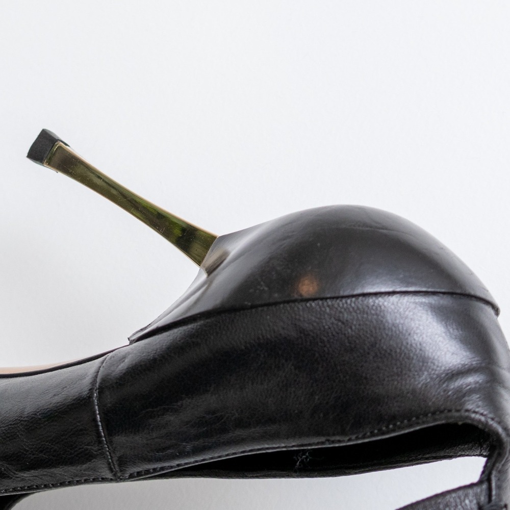 F/W 1997 Tom Ford for Gucci Black Leather Ankle-Strap Stiletto Shoes US: 7 B - Picture 8 of 12